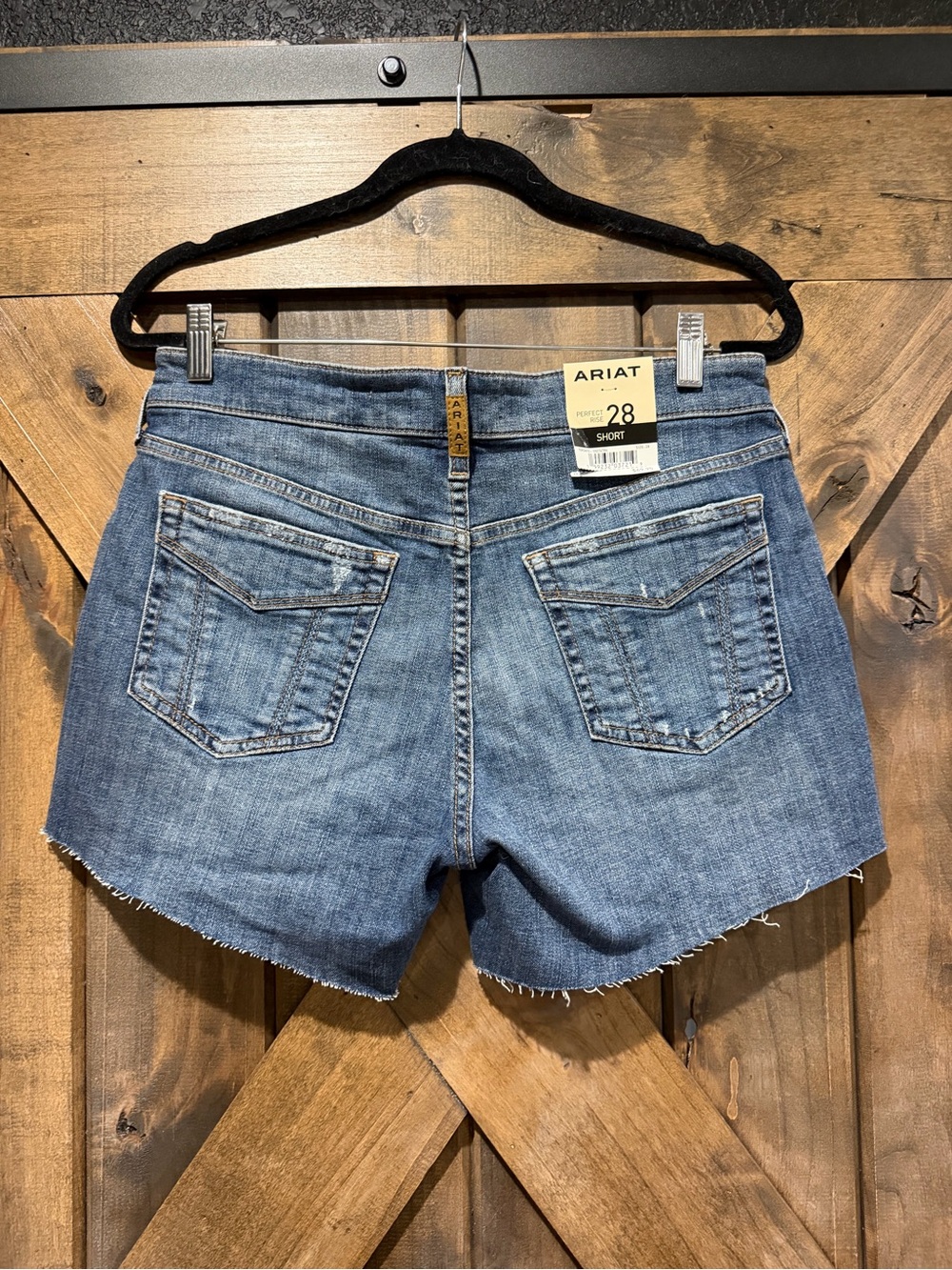NWT Ariat Perfect Ruse Olivia 5” Shorts Sz 28 - Picture 2 of 16